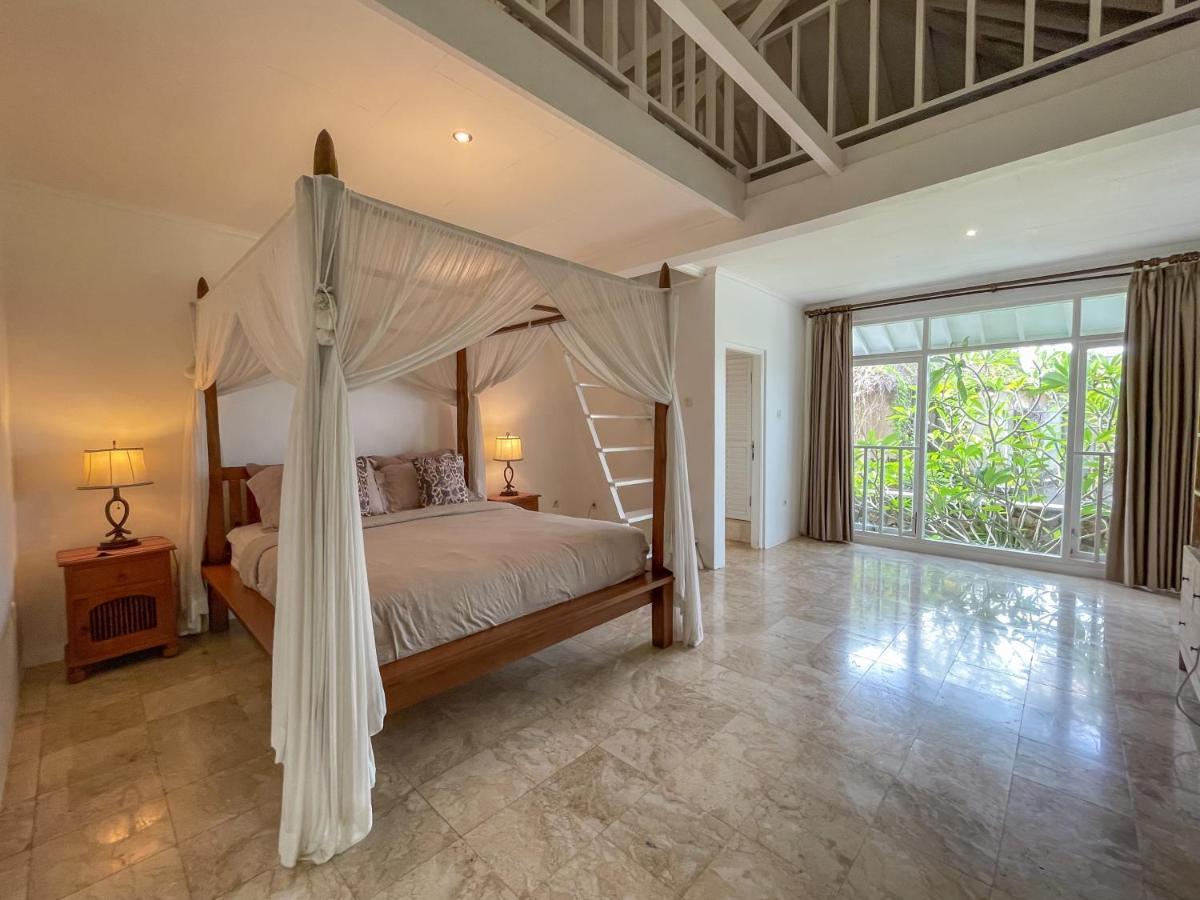 Beach House Canggu - 150M Berawa Beach Exterior photo